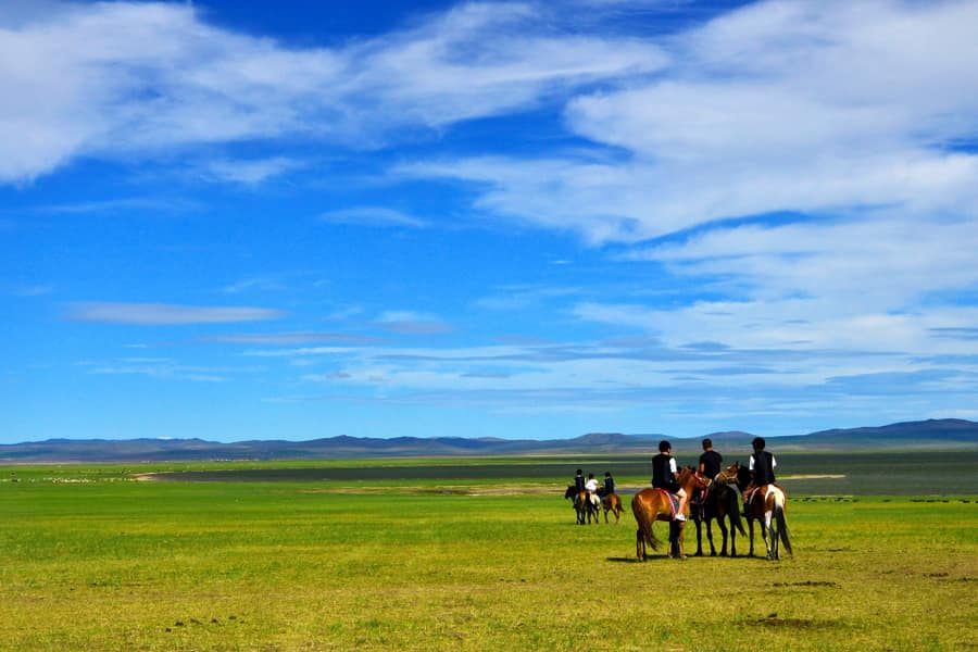 内モンゴル旅行 ツアー 草原と遊牧民の暮らしにふれる旅 Arachina中国旅行
